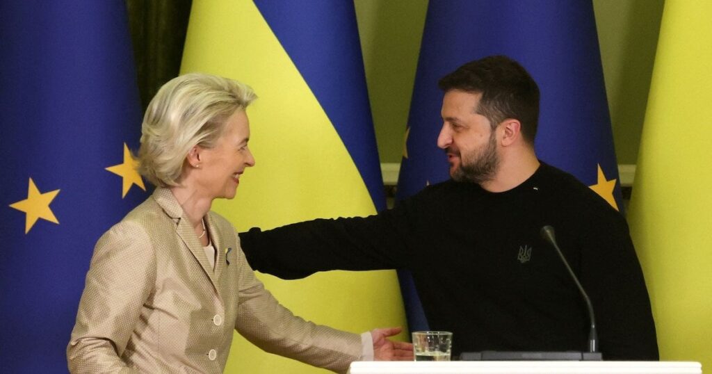 Tschechischer Geheimdienst: Russland zahlte Bargeld an befreundete niederländische und europäische Politiker
