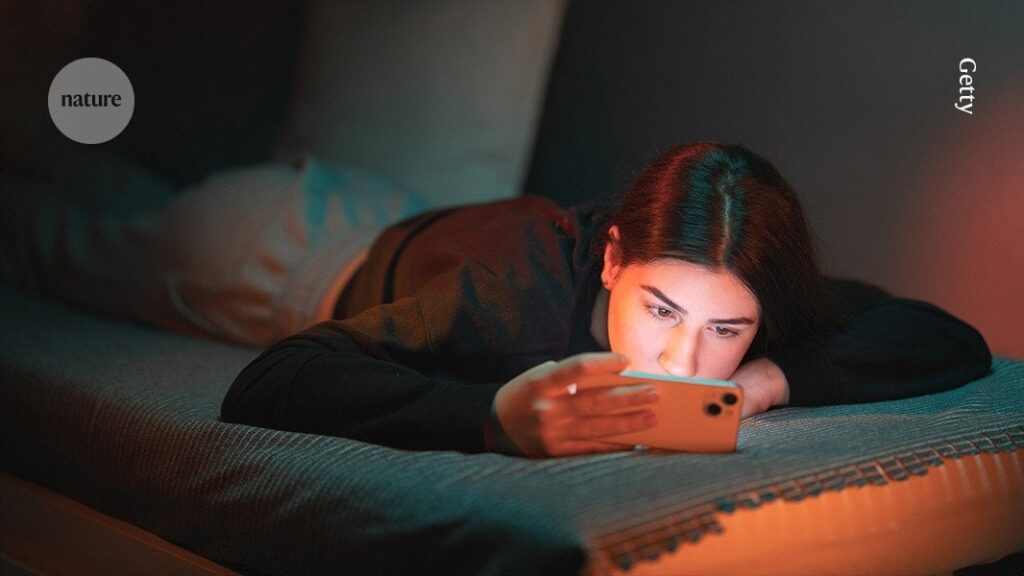 Die große Neuverkabelung: Stecken soziale Medien wirklich hinter einer Epidemie psychischer Erkrankungen bei Teenagern?  Es gibt keine eindeutigen Beweise dafür, ob die Zeit vor dem Bildschirm für die zunehmende Depression und Angst bei Teenagern verantwortlich ist – und die zunehmende Hysterie könnte uns davon abhalten, die wahren Ursachen anzugehen.