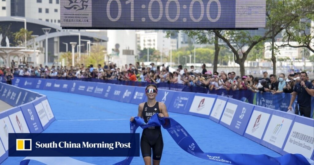 Hongkonger Beamte entschuldigen sich, nachdem sie zu Ehren eines britischen Triathlonsiegers die spanische Nationalhymne gespielt haben Hongkonger Beamte entschuldigen sich, nachdem sie zu Ehren eines britischen Triathlonsiegers die spanische Nationalhymne gespielt haben