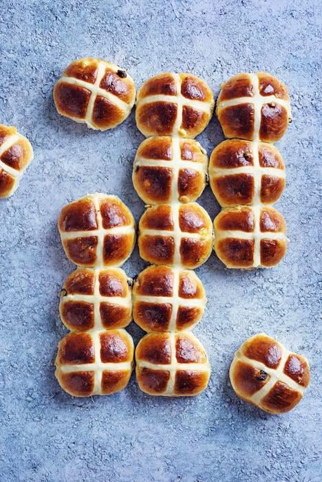 Wo kann man Hot Cross Buns kaufen?