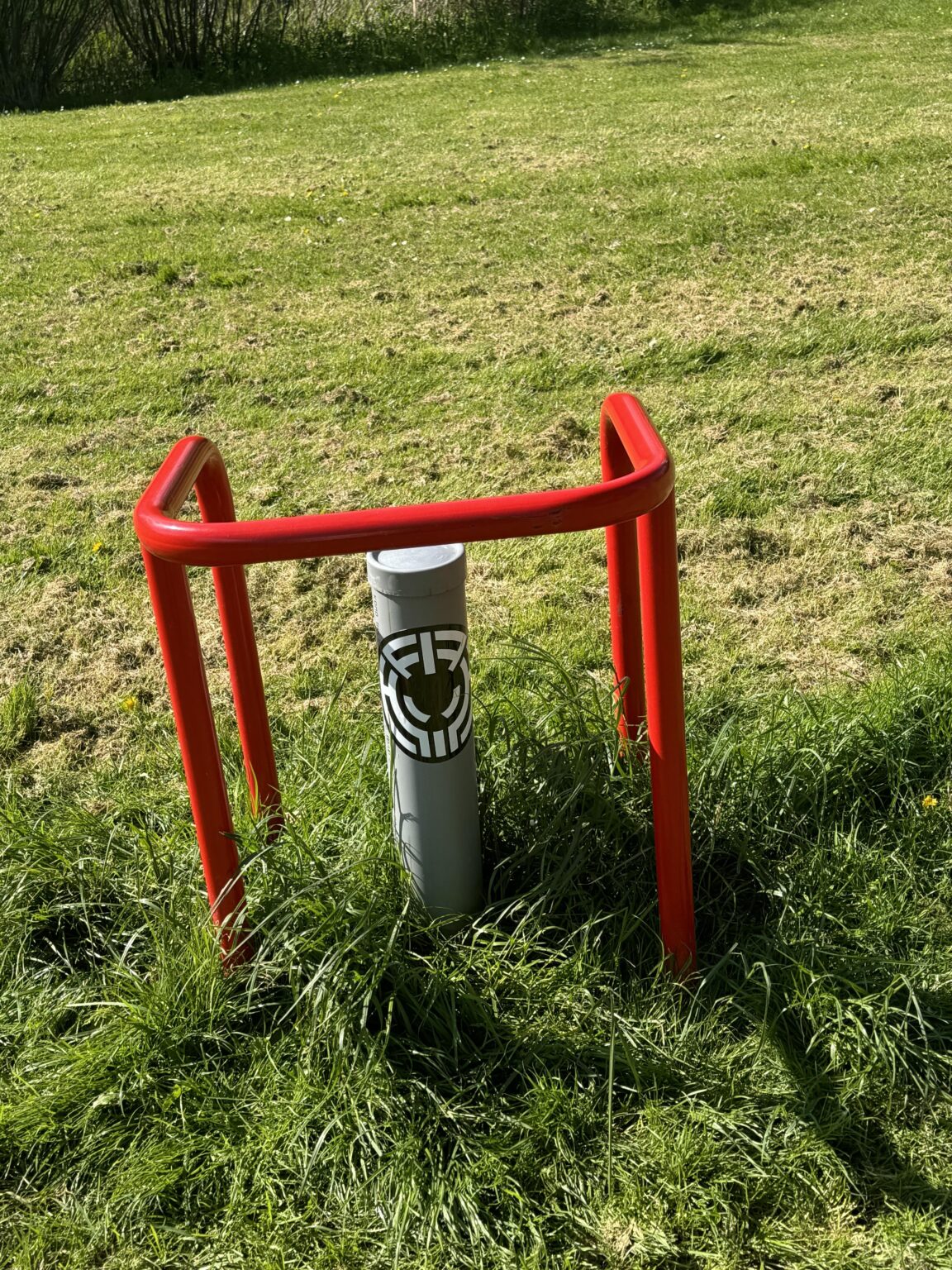 Was ist dieser Beitrag und ist der Aufkleber dabei?  Gefunden in Rotterdam