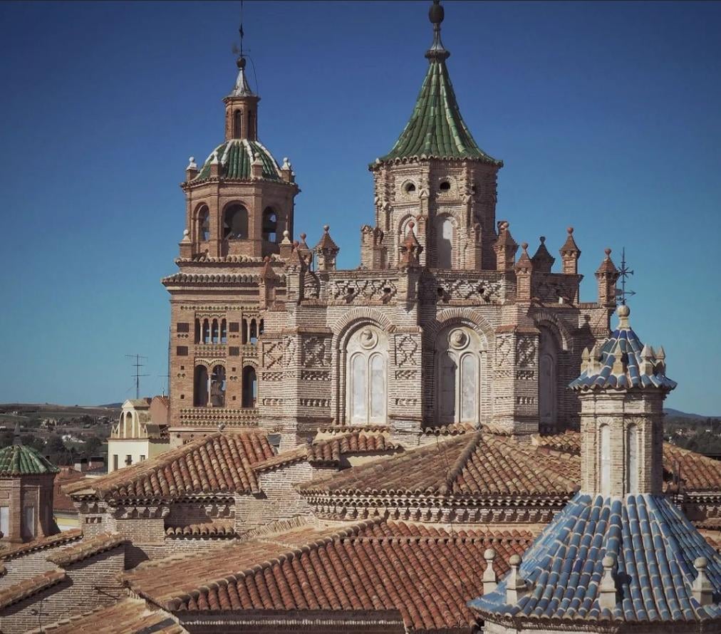 Die Kathedrale, Teruel, Spanien.  Eine wunderschöne Mischung aus Mudéjar- und gotischer Architektur, ein wahres Juwel der spanischen Landschaft.