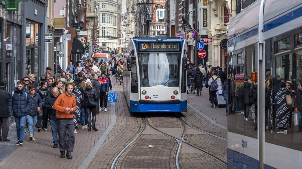 Auch Straßenbahnen, Busse und U-Bahnen sind am Samstag drei Minuten lang still