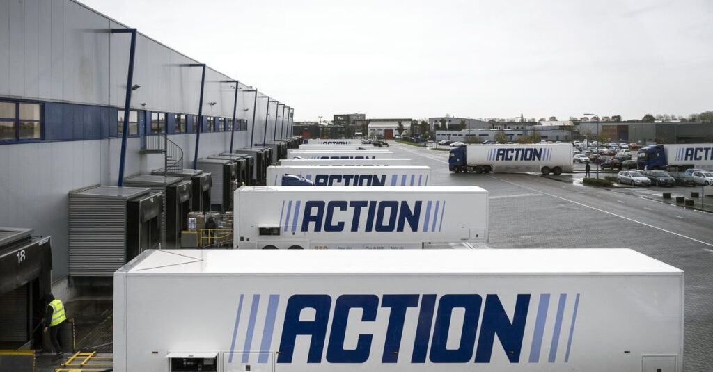 Millionen verdienen, keine Steuern zahlen: Wie zwei Expat-Manager von Action außerhalb der Reichweite der Steuerbehörden blieben Millionen verdienen, keine Steuern zahlen: Wie zwei Expat-Manager von Action außerhalb der Reichweite der Steuerbehörden blieben