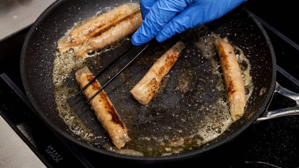 Erste Verkostung von Kulturfleisch in den Niederlanden: „Schmeckt sehr traditionell“
