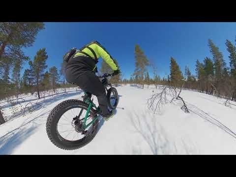 Heute mit dem E-Fatbike durch die Schneedecke in Lappland gefahren.  So viel Glück mit dem Wetter, das kommt nicht oft vor.