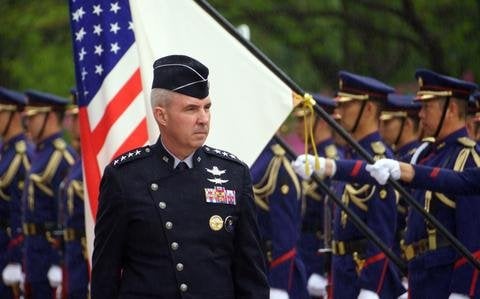 China „bewegt sich mit atemberaubender Geschwindigkeit im Weltraum“, sagte der General der Space Force in Tokio.  Der neue Anführer des US-Weltraumkommandos warnte vor den rasch wachsenden Weltraumfähigkeiten Chinas.
