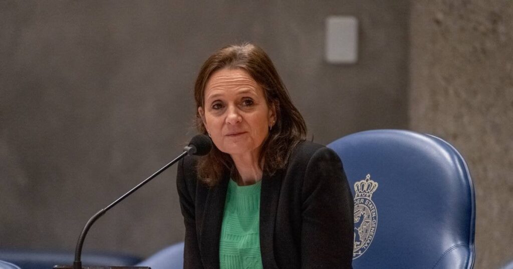 NSC zieht den Stecker zur Änderung des Transgender-Gesetzes: Die Änderung des Geschlechts im Reisepass „sollte nicht allzu einfach sein“ NSC zieht den Stecker zur Änderung des Transgender-Gesetzes: Die Änderung des Geschlechts im Reisepass „sollte nicht allzu einfach sein“