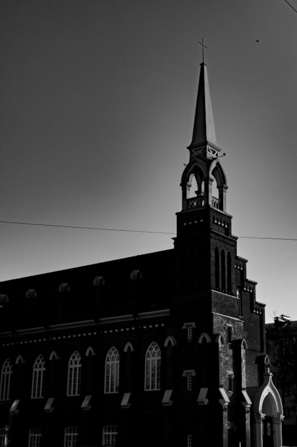 Anscheinend gibt es eine deutsche Kathedrale an einem sehr unerwarteten Ort – im Nordkaukasus, in Wladikawkas. Wurde Ende des 19. Jahrhunderts erbaut. Anscheinend gibt es eine deutsche Kathedrale an einem sehr unerwarteten Ort – im Nordkaukasus, in Wladikawkas. Wurde Ende des 19. Jahrhunderts erbaut.