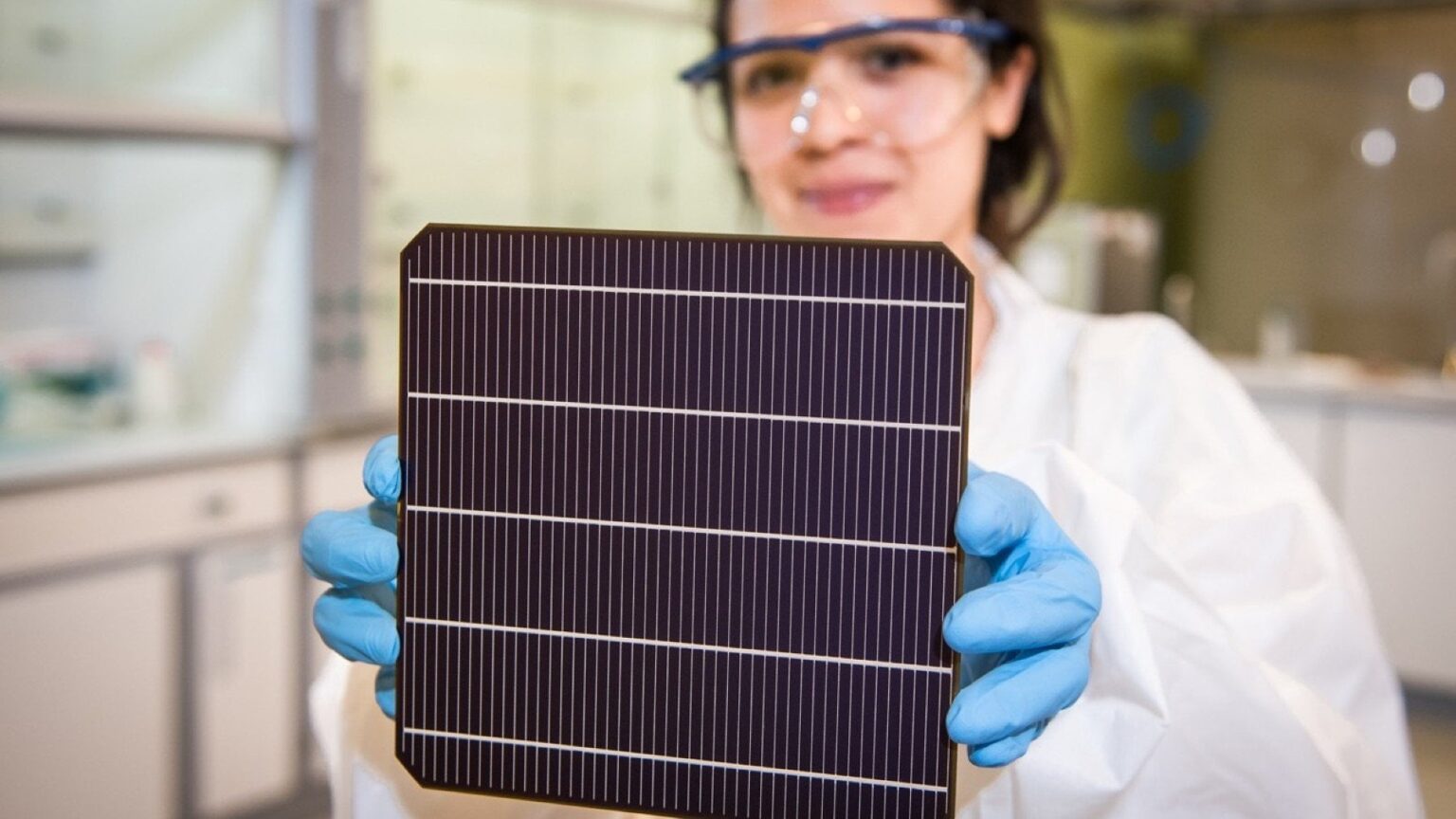 Überschrift „Solarpanel 1000x“ – Wie realistisch? Überschrift „Solarpanel 1000x“ – Wie realistisch?