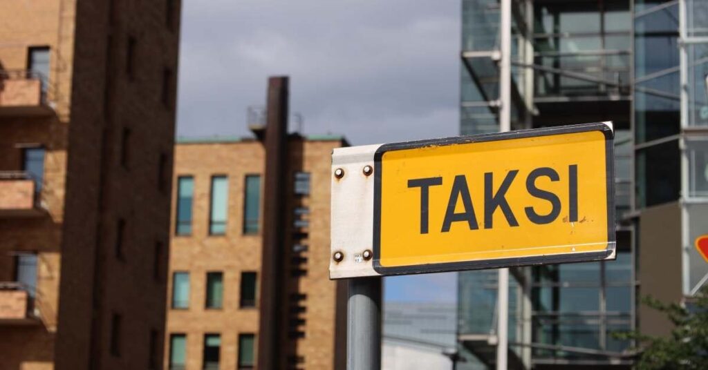 Vorgehen gegen Taxis in Helsinki: Jeder vierte Fahrer muss mit einer Geldstrafe rechnen |  Yle-Neuigkeiten