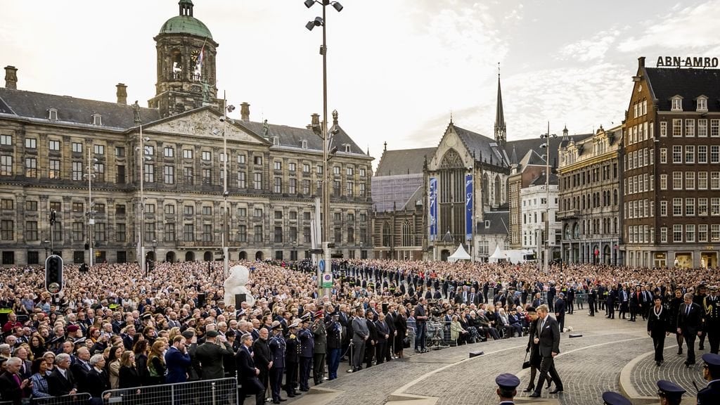 Obligatorische Anmeldung zum Nationalen Gedenktag auf dem Dam-Platz.