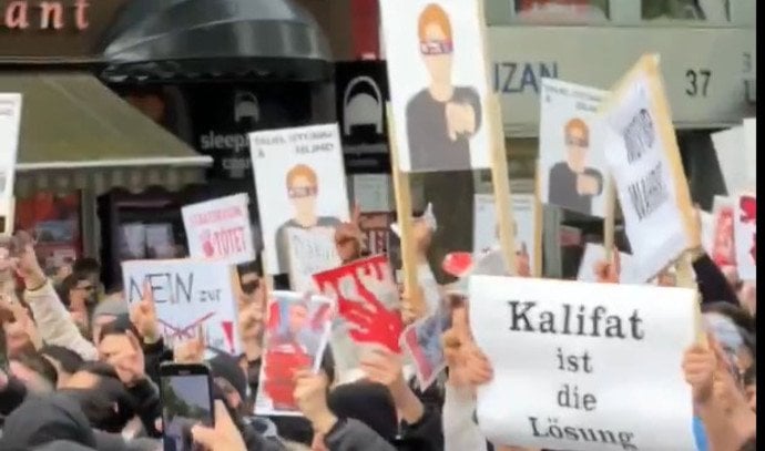 Islamistische Gruppe kritisiert demokratische Werte und versammelt Tausende in Deutschland
