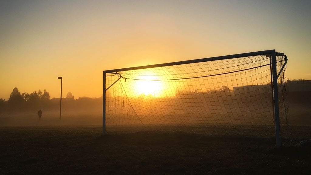 Wie Anti-Trans-Aktivisten das Leben eines Amateur-Fußballspielers zur Hölle machten
