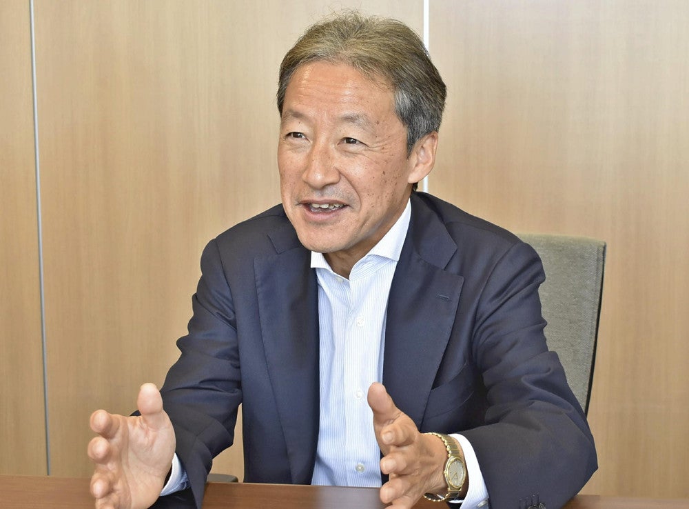 Cainz-Präsident Takaie antwortet auf ein Interview (in Shinjuku-ku, Tokio)