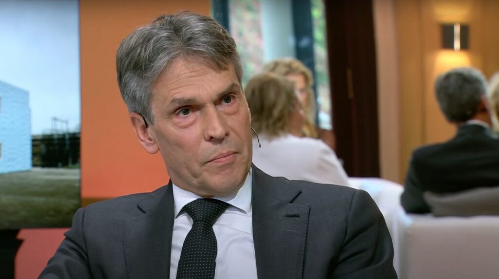 Dick Schoof, jeder Premierministerkandidat weiß mehr über Sie als Sie über ihn