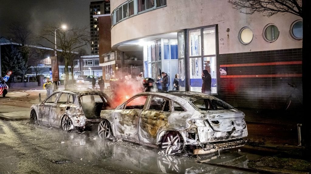 Gericht prüft gewalttätige Ausschreitungen unter Eritreern in Den Haag