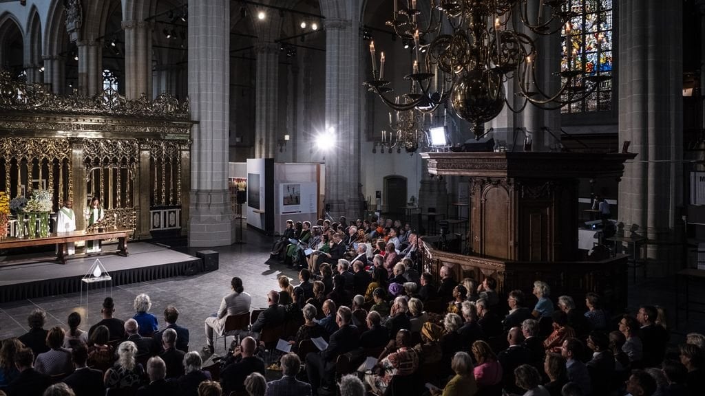 Die Entkirchlichung geht weiter: Die Kirche altert, die Moschee jedoch nicht