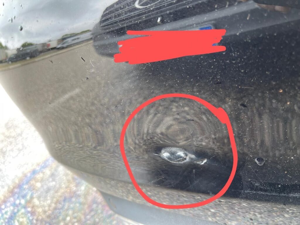 Mögliche Kosten für die Reparatur/den Austausch der hinteren Stoßstange C180 Mercedes Mögliche Kosten für die Reparatur/den Austausch der hinteren Stoßstange C180 Mercedes