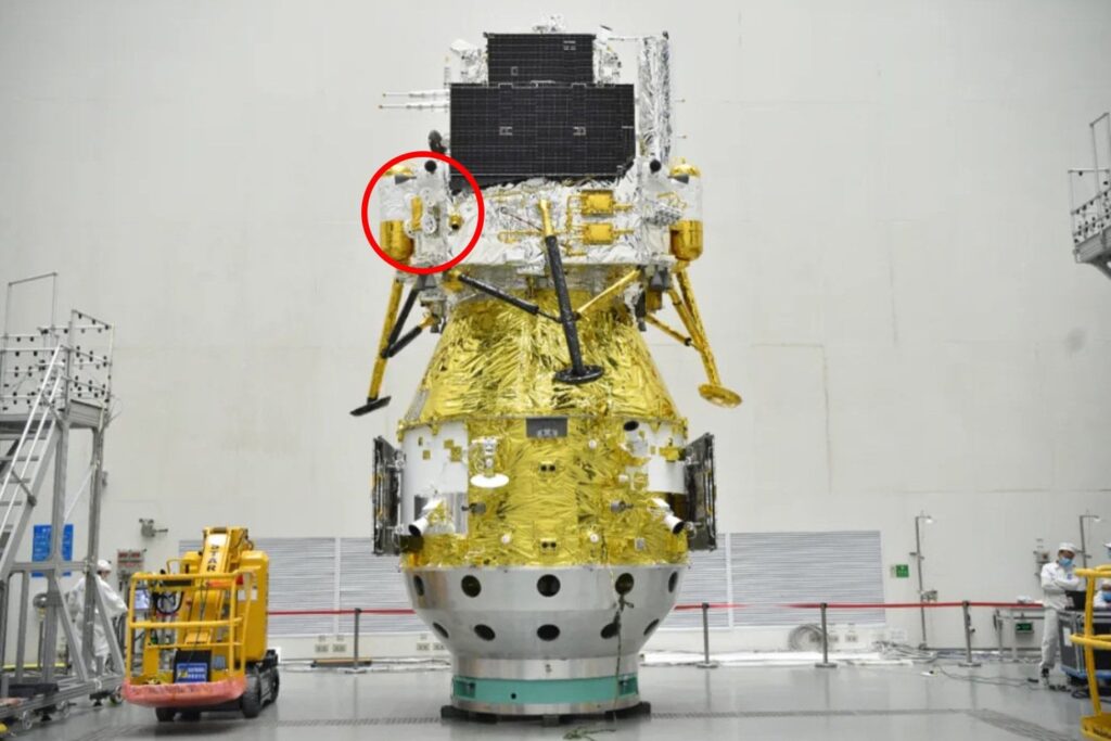 Neue Bilder zeigen, dass China möglicherweise einen geheimen Mini-Rover auf die Mondrakete Chang'e-6 geschmuggelt hat, die derzeit auf dem Weg zur anderen Seite des Mondes ist