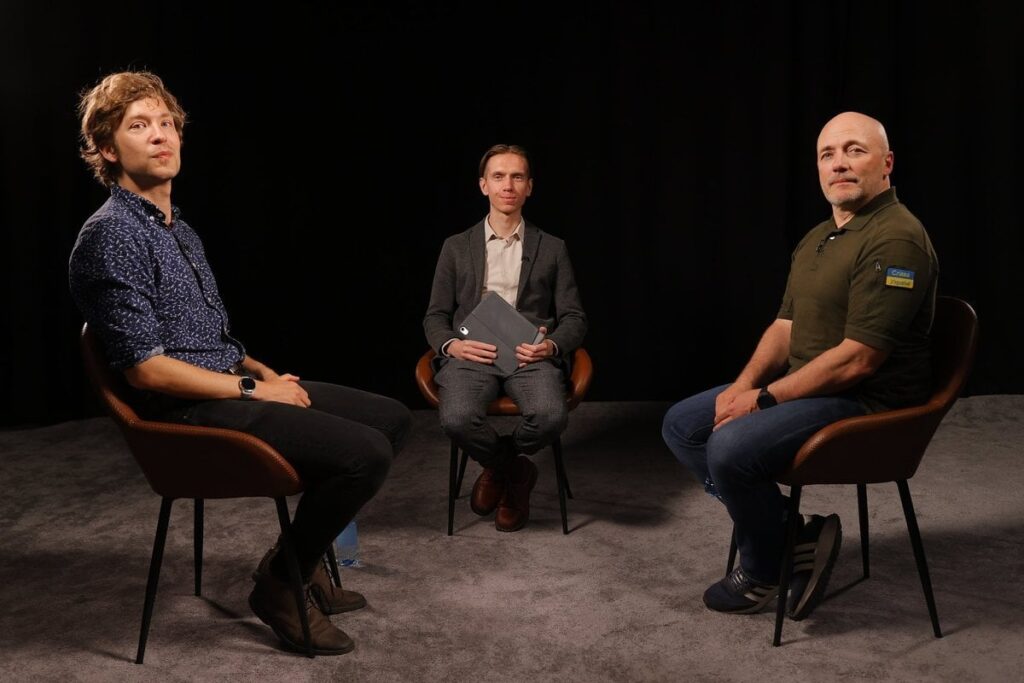 Hörempfehlung: Ein ausgewogener und konstruktiver Dialog zum israelisch-palästinensischen Konflikt (Ilmar Raag und Aro Velmet) Hörempfehlung: Ein ausgewogener und konstruktiver Dialog zum israelisch-palästinensischen Konflikt (Ilmar Raag und Aro Velmet)