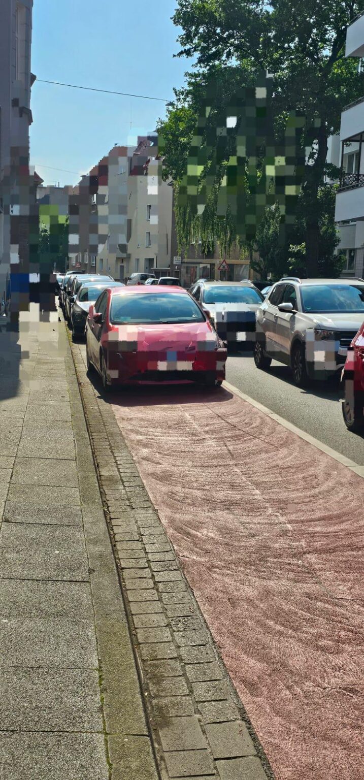 Parkproblem auf dem Radweg Parkproblem auf dem Radweg