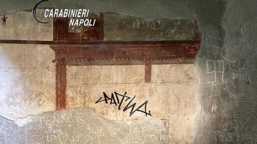 Niederländer greift auf 2000 Jahre alte italienische Mauer zurück, Minister wütend