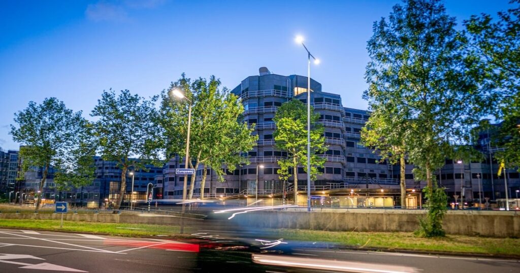 AIVD und MIVD rekrutierten Journalisten als Agenten