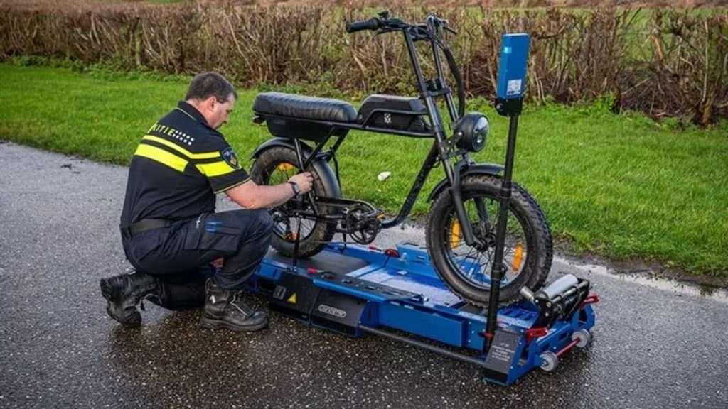 Die Polizei will keine Jugendlichen unter 16 Jahren auf einem Fatbike