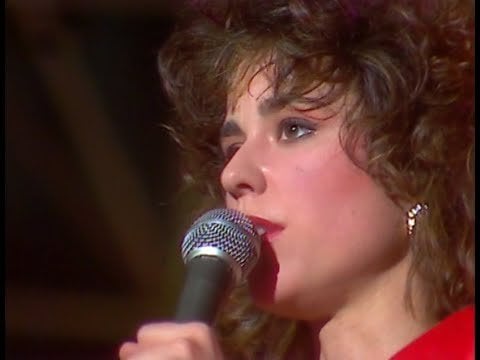Theaterstück: Vicky Larraz (5. März 1986) [Manu Guinarte, 2024]