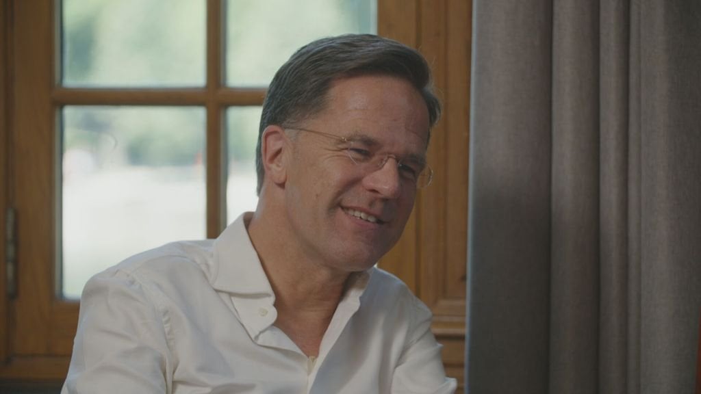 Rutte gibt sich im NOS Jeugdjournaal eine „6, vielleicht eine 6,5“.