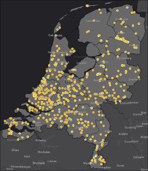 Karte der orangefarbenen Straßen, Alleen, Parks, Innenhöfe, Alleen, Deiche, Kanäle, Kanäle und Plätze.  Sind wir bereit für heute Abend?!  EC'24 🟠 🇳🇱