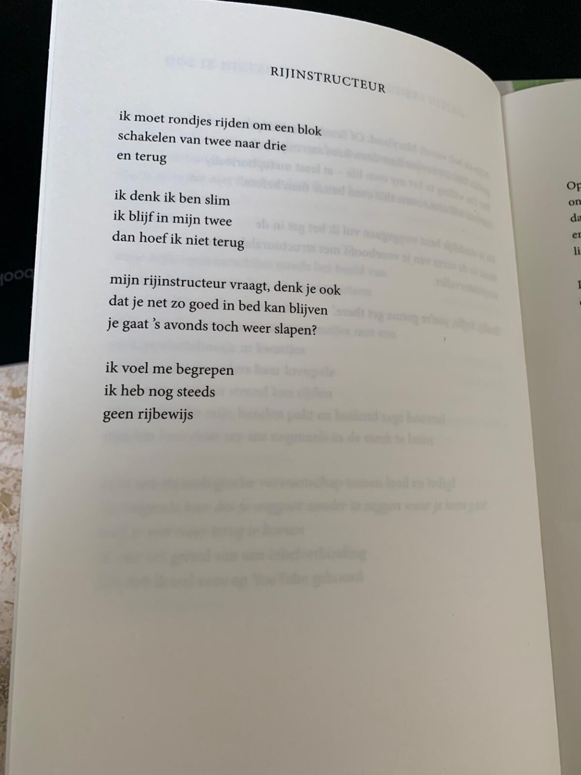 Irgendeine Idee, wer dieses Gedicht geschrieben hat?  ("Fahrlehrer")