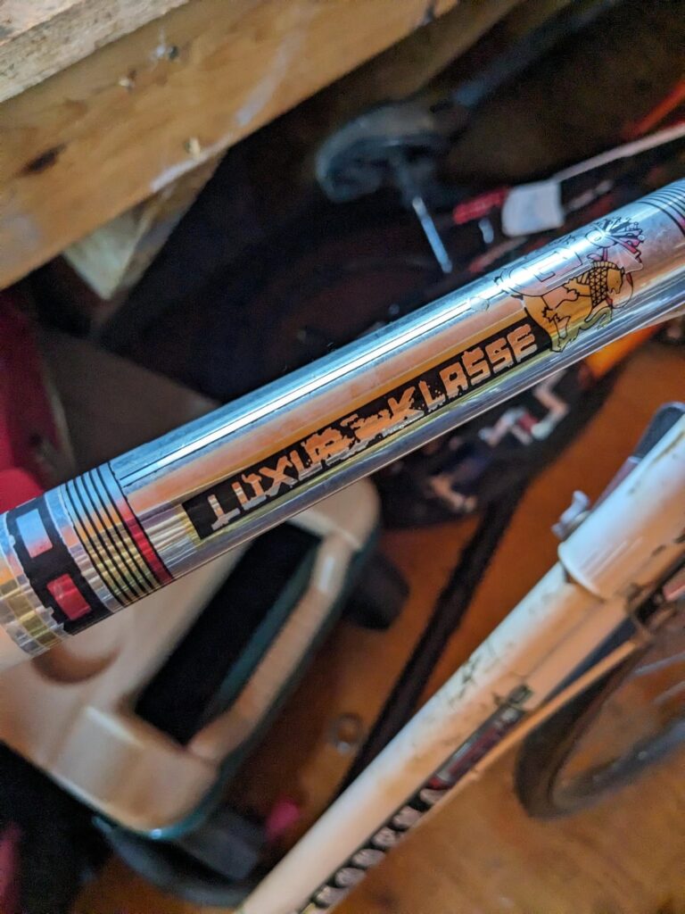 Hat jemand Informationen zu diesem Fahrrad? Hat jemand Informationen zu diesem Fahrrad?