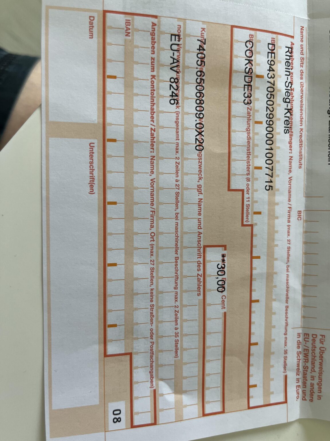 So bezahlen Sie eine Geldstrafe für einen Verkehrsverstoß