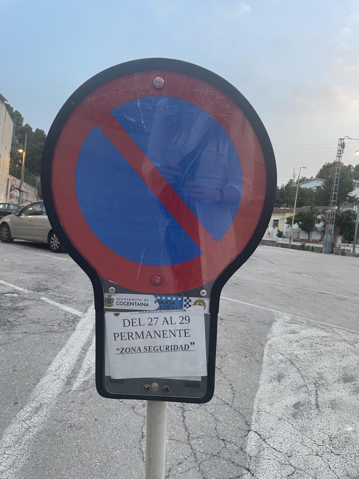Parkschild „Hilfe“ Parkschild „Hilfe“