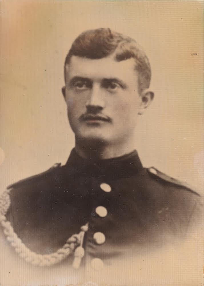 Würde gerne mehr Informationen über diese Person erfahren, William (oder Wilhelm) Scheele 1882-1953