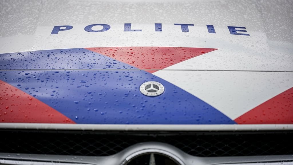 Polizistin wegen Mordvorbereitung an ihrem Ex-Partner verhaftet