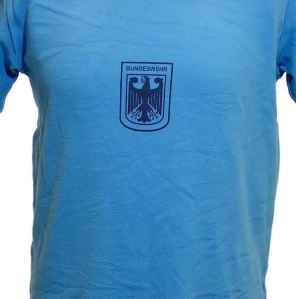 Ist dieses Symbol mit einer bestimmten Partei verbunden oder hat es nur einen militärischen Charakter? Ist dieses Symbol mit einer bestimmten Partei verbunden oder hat es nur einen militärischen Charakter?