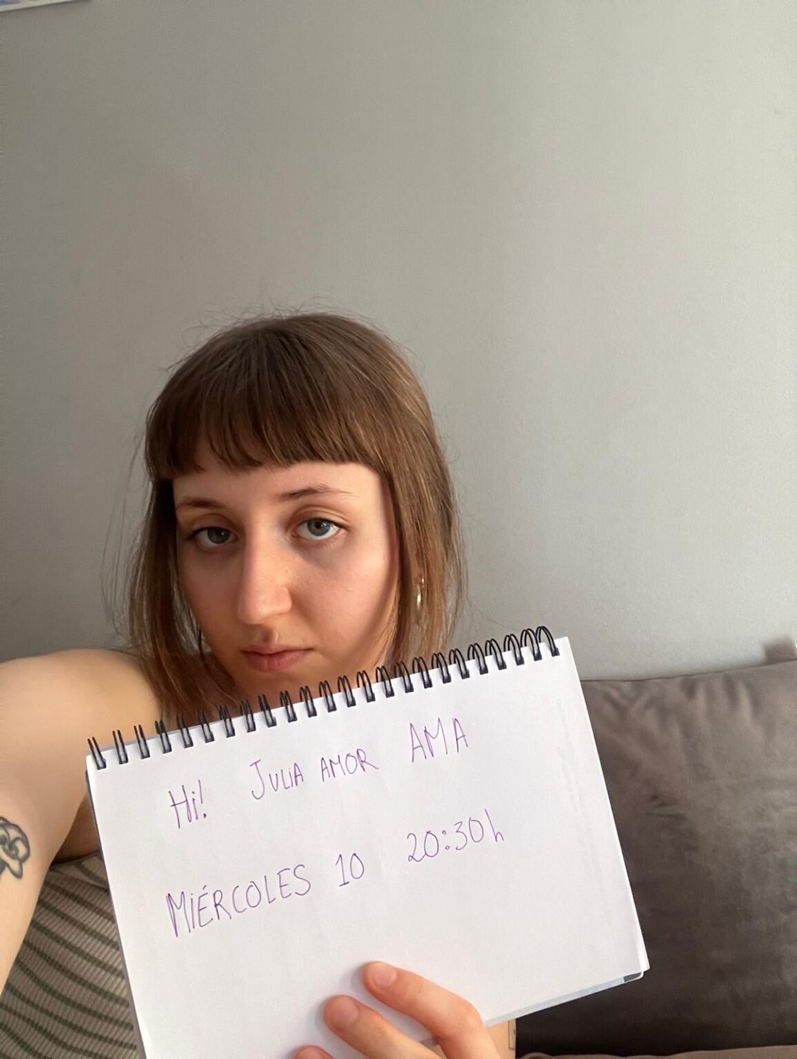 Sie können Julia Amor (die dieses Jahr bei Primavera Sound gespielt hat) jetzt auf r/independentspain Fragen stellen!