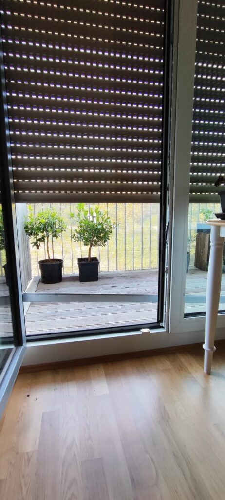 Reparatur defekter PVC-Jalousien? Reparatur defekter PVC-Jalousien?