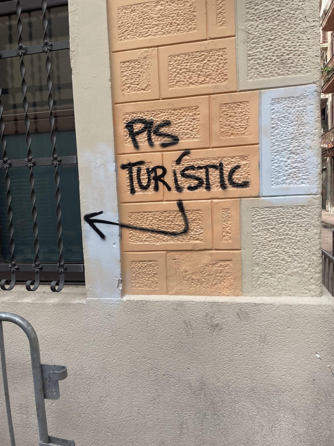 In Barcelona gesehen kommt es mir sehr hässlich vor.