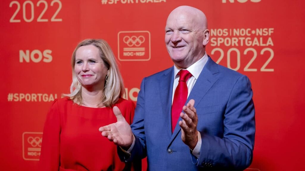Der Medienwächter „sieht“ den „besorgniserregenden“ Abgang von Minister Klever aus Ongehoord Nederland