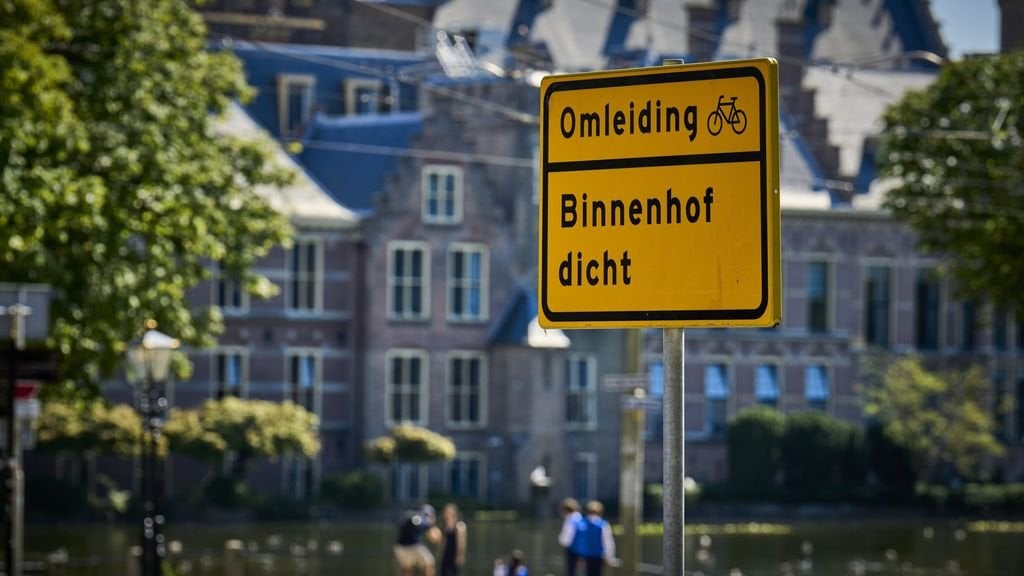 Keijzer: Einige Beamte müssen aufgrund von Staatsgeheimnissen im Binnenhof zurückbleiben