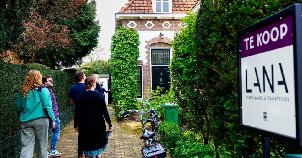 Alleinverdiener mit einem durchschnittlichen Einkommen können aus weniger als 2 Prozent des Wohnungsangebots wählen Alleinverdiener mit einem durchschnittlichen Einkommen können aus weniger als 2 Prozent des Wohnungsangebots wählen