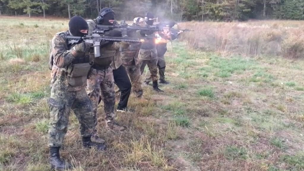 Niederländischer Teenager wird verdächtigt, an der rechtsextremen Terroristengruppe „The Base“ teilgenommen zu haben