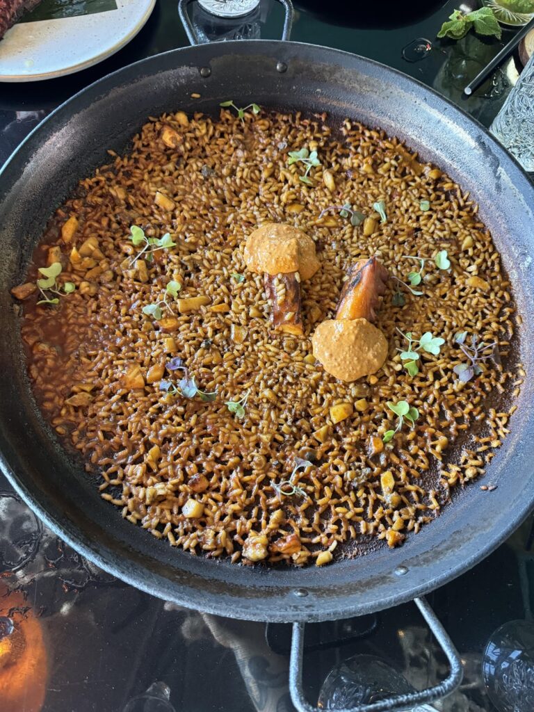 Reis oder Paella, seien Sie nicht beleidigt (Selvatico, Tarragona)