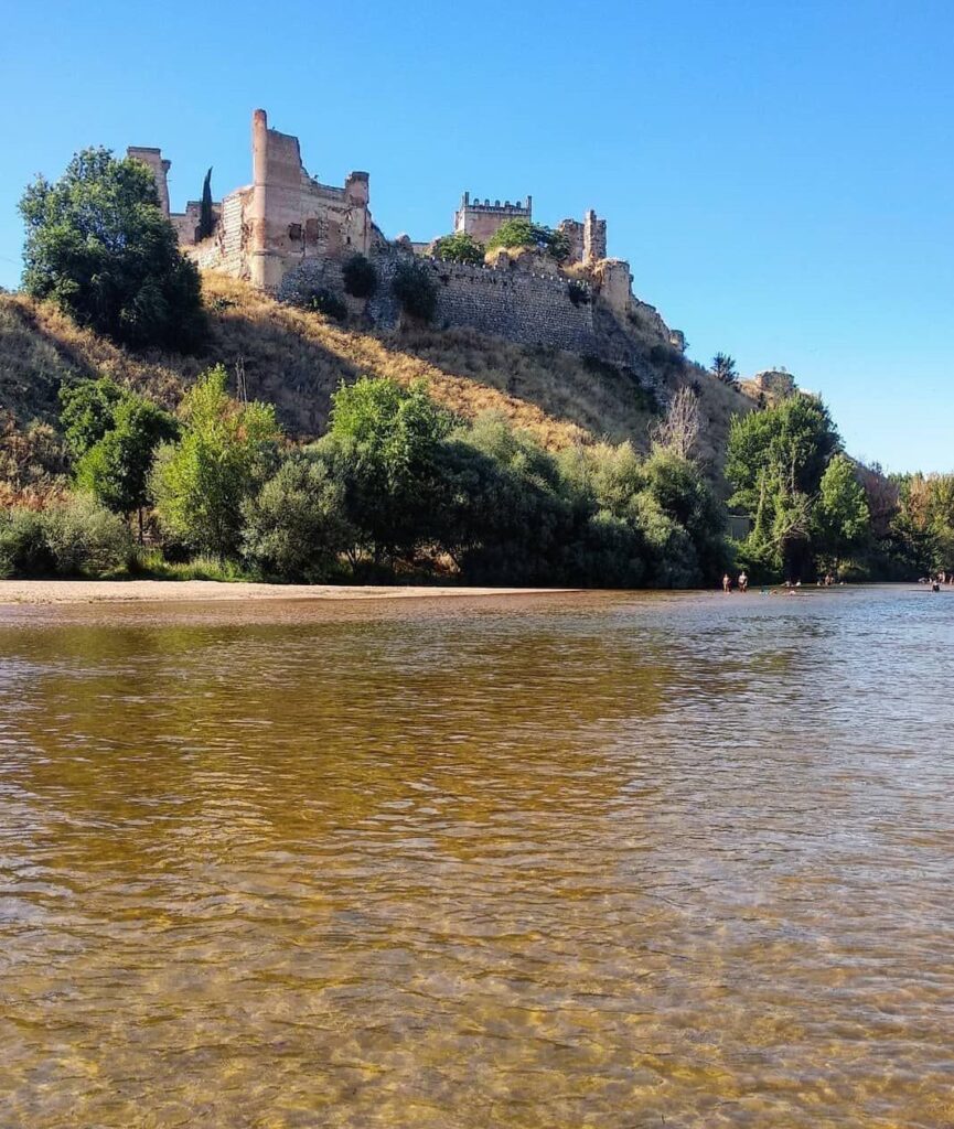 Escalona del Alberche, Toledo! Wunderschöne Stadt mit Strand inklusive!