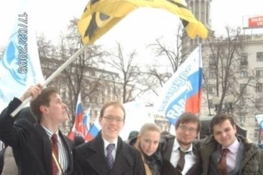 Die extreme Rechte und die Putin-Jugend: im Herzen von Vlaams Belang