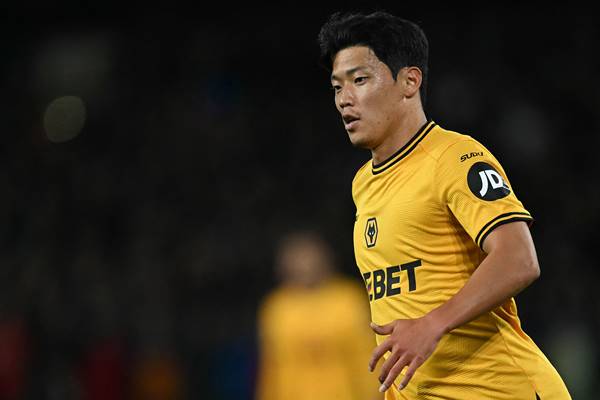 FIFA verhängt zehn Spiele Sperre gegen Marco Curto wegen rassistischer Kommentare gegenüber Hwang Hee-chan